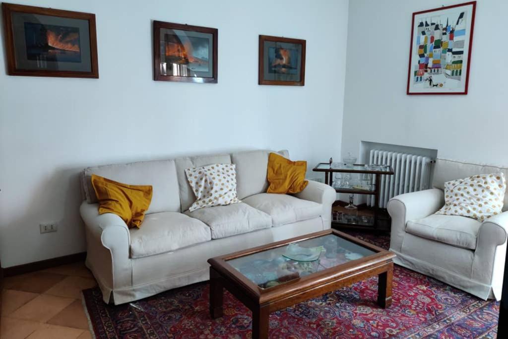 Lanza Tomasi Apartment - Centre Rome Luaran gambar